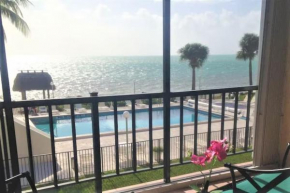 Beachfront tropical oasis, heated pool, ocean view #33